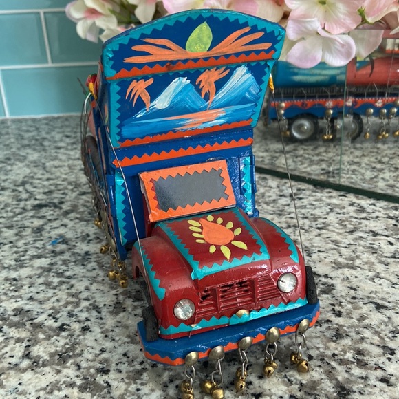 Handmade wooden truck art - Picture 2 of 4